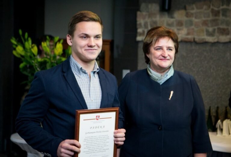 Strazdas bestwestern