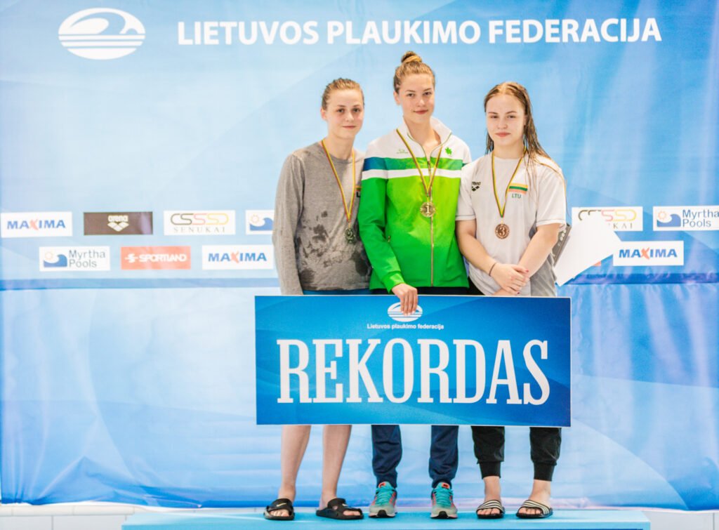 Kotryna-LT-rekordas-400m-kompl