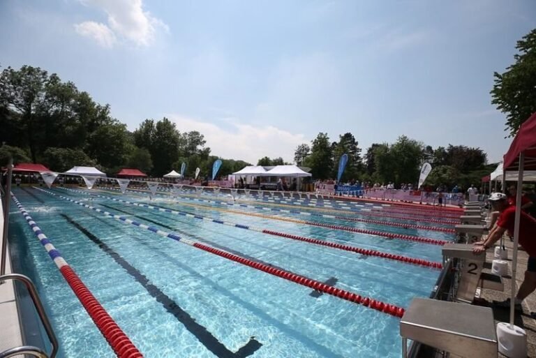 speedo-meeting-mit-vielen-internationalen-nachwuchsschwimmern
