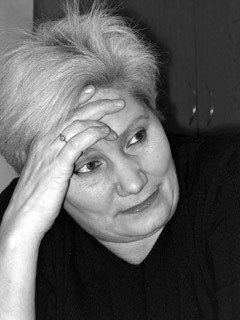 Tarelkina juoda balta