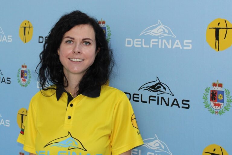 dovile pociene siauliu delfinas min